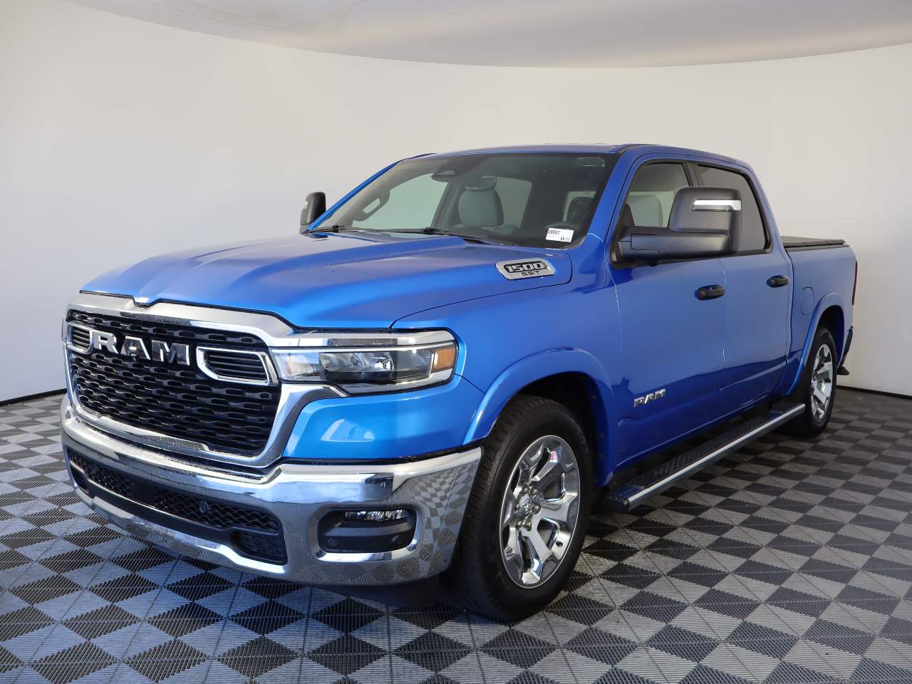 2025 RAM 1500 Big Horn/Lone Star 4x4 Crew Cab 5'7's photo