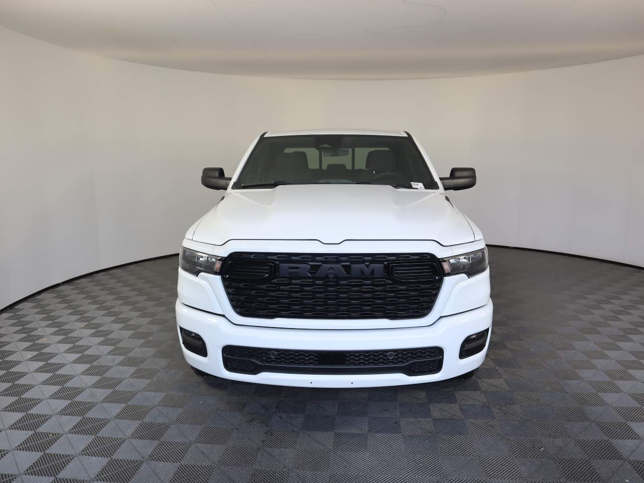 2025 Ram 1500 Crew Cab Tradesman