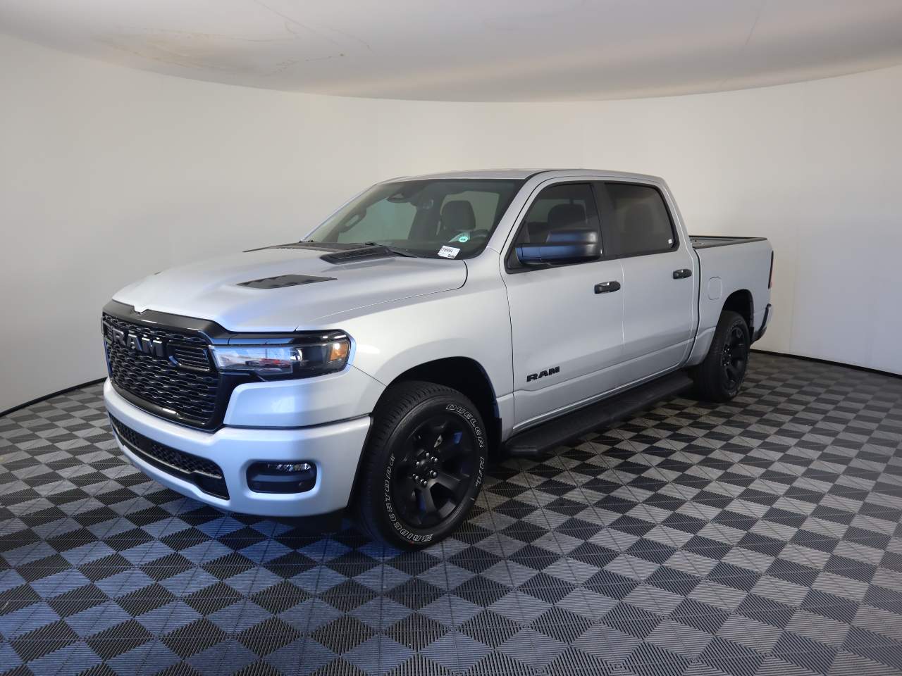 2026 Ram 1500 Crew Cab Tradesman