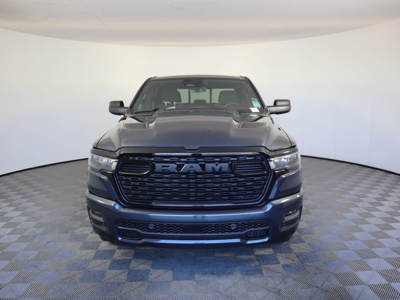 2026 Ram 1500 Crew Cab Tradesman