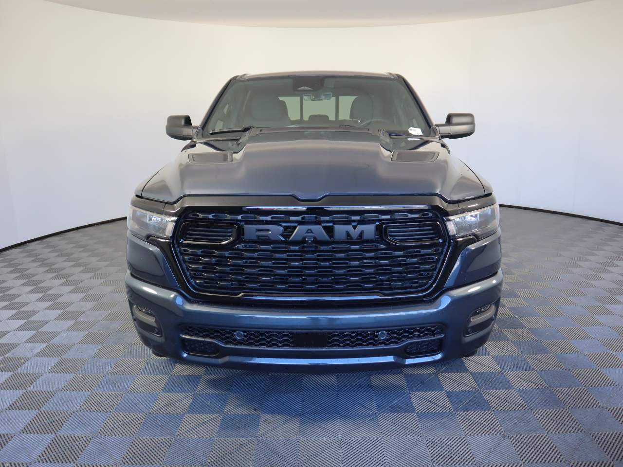 2026 Ram 1500 Crew Cab Tradesman