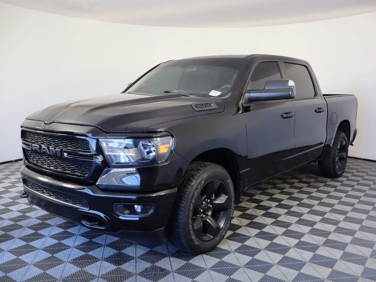 2024 RAM 1500 Tradesman 4x4 Crew Cab 5'7's photo