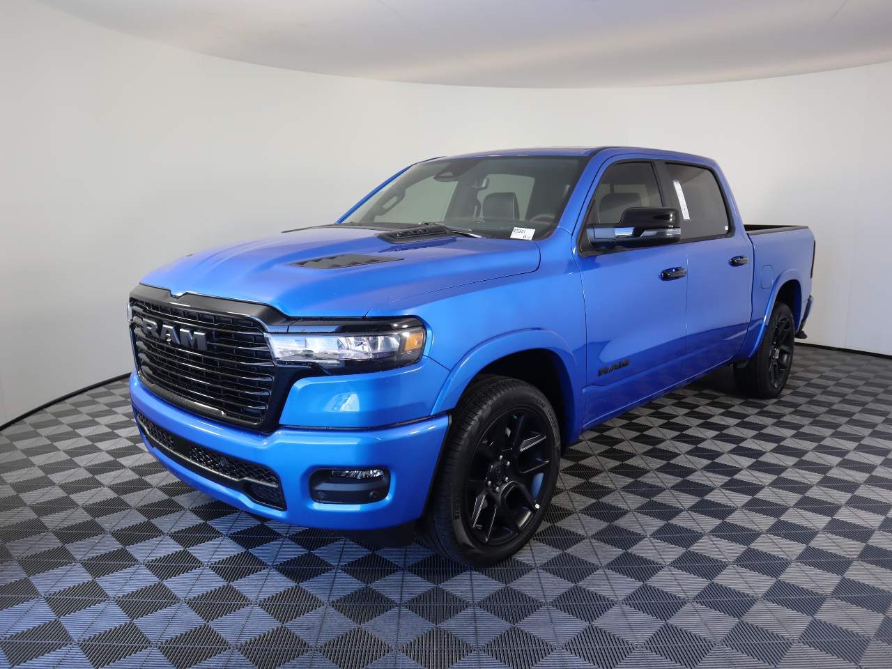 2025 Ram 1500 Crew Cab Laramie