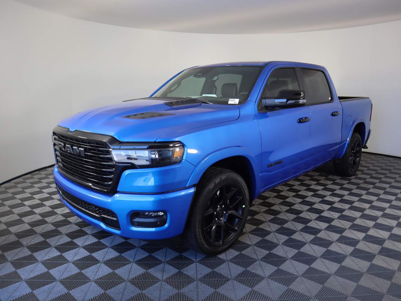 2025 Ram 1500 Crew Cab Laramie
