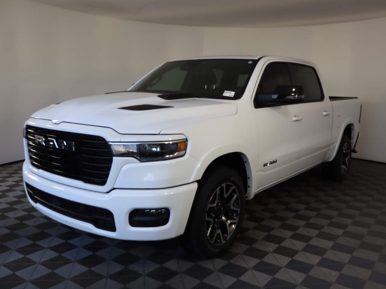2025 Ram 1500 Laramie Crew Cab