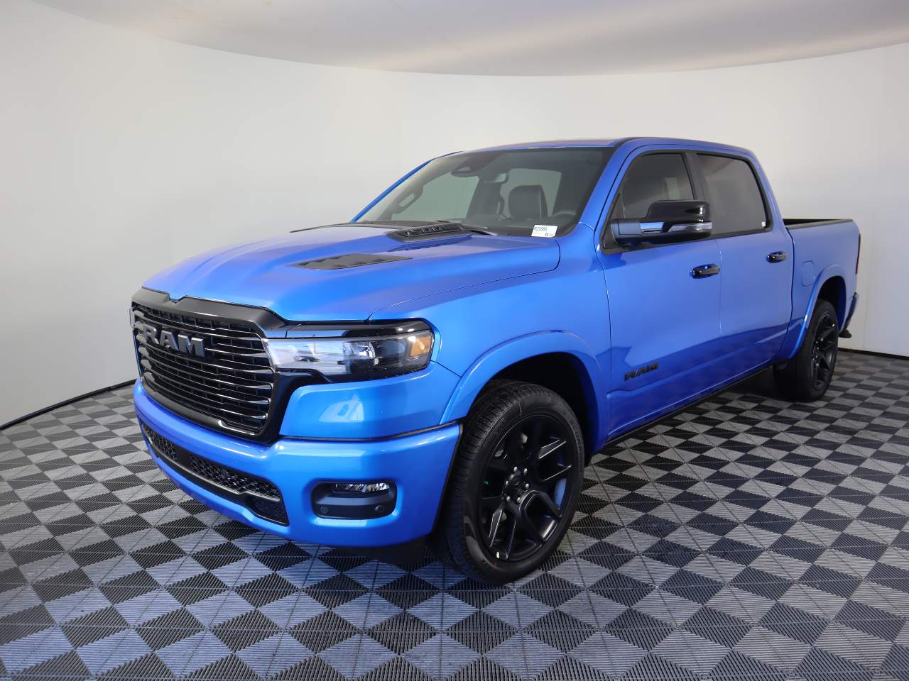 2025 Ram 1500 Crew Cab Laramie