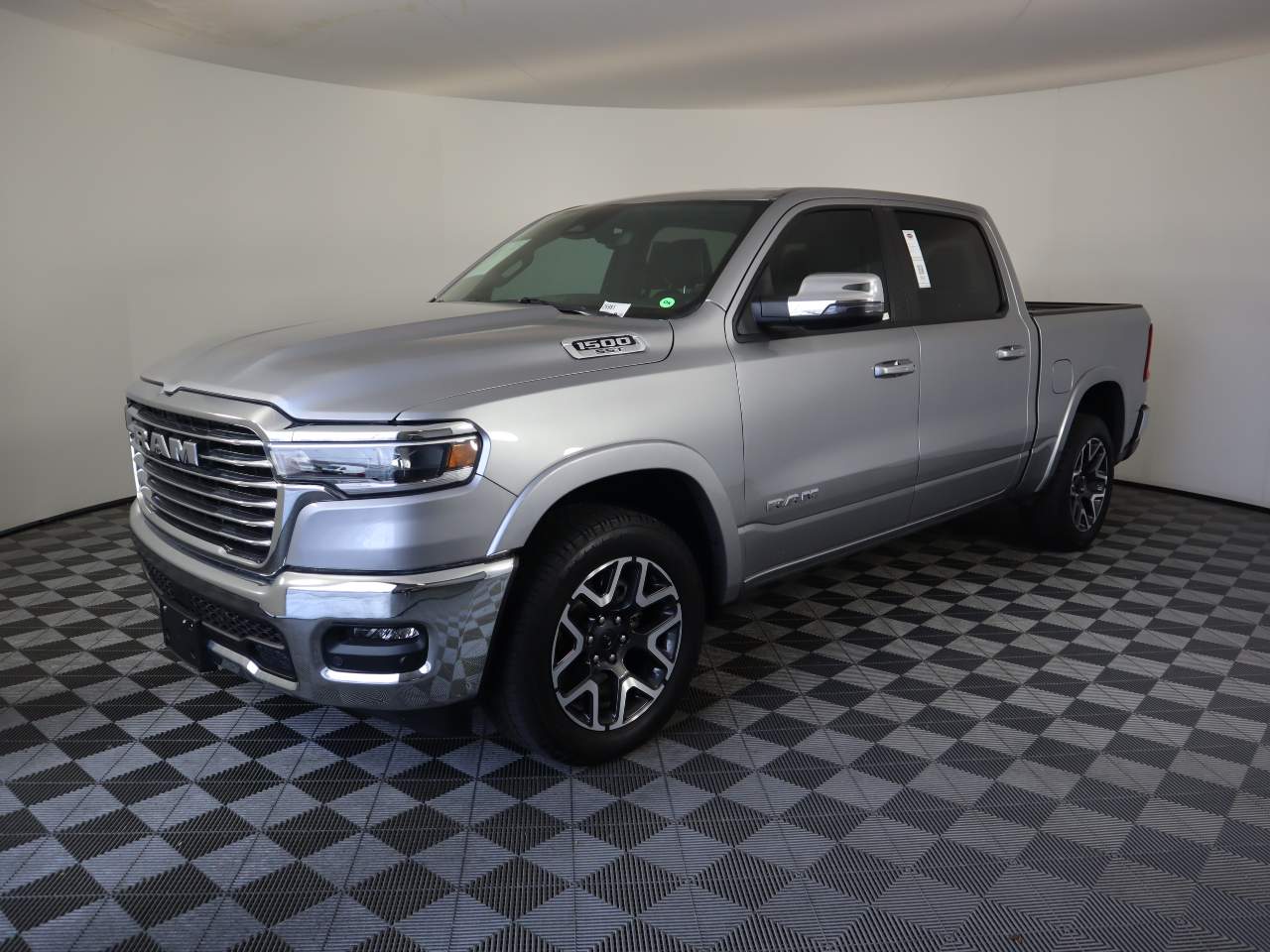 2025 Ram 1500 Laramie Crew Cab