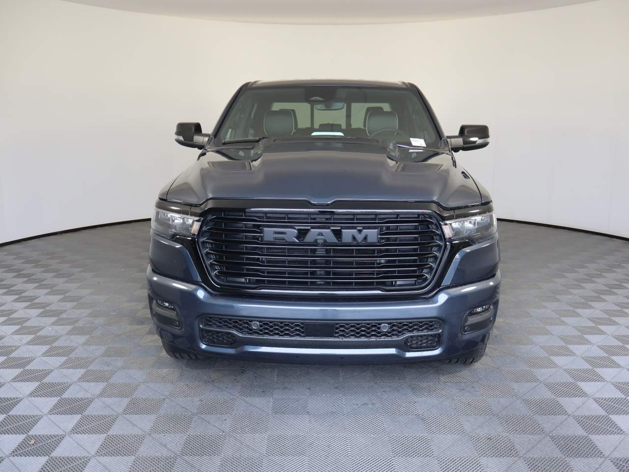 2025 Ram 1500 Crew Cab Laramie