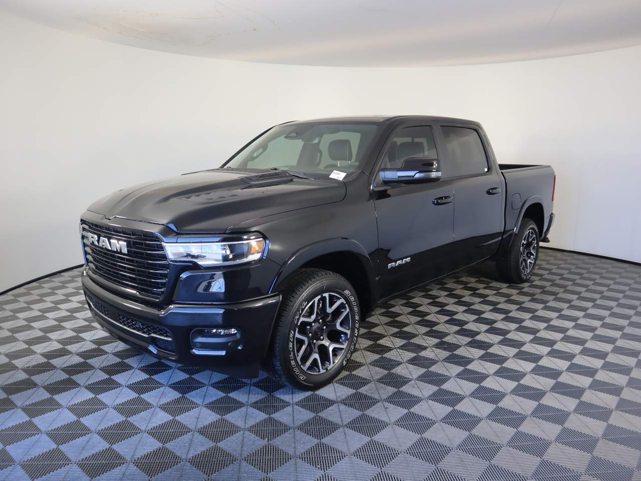 2026 Ram 1500 Crew Cab Laramie
