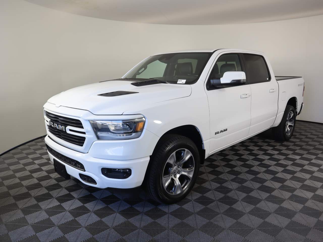 2023 Ram 1500 Laramie Crew Cab