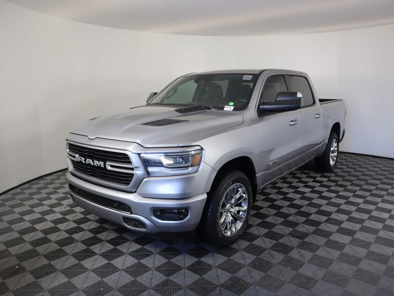 2023 Ram 1500 Laramie Crew Cab