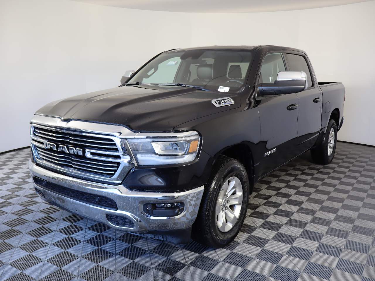 2023 Ram 1500 Laramie Crew Cab