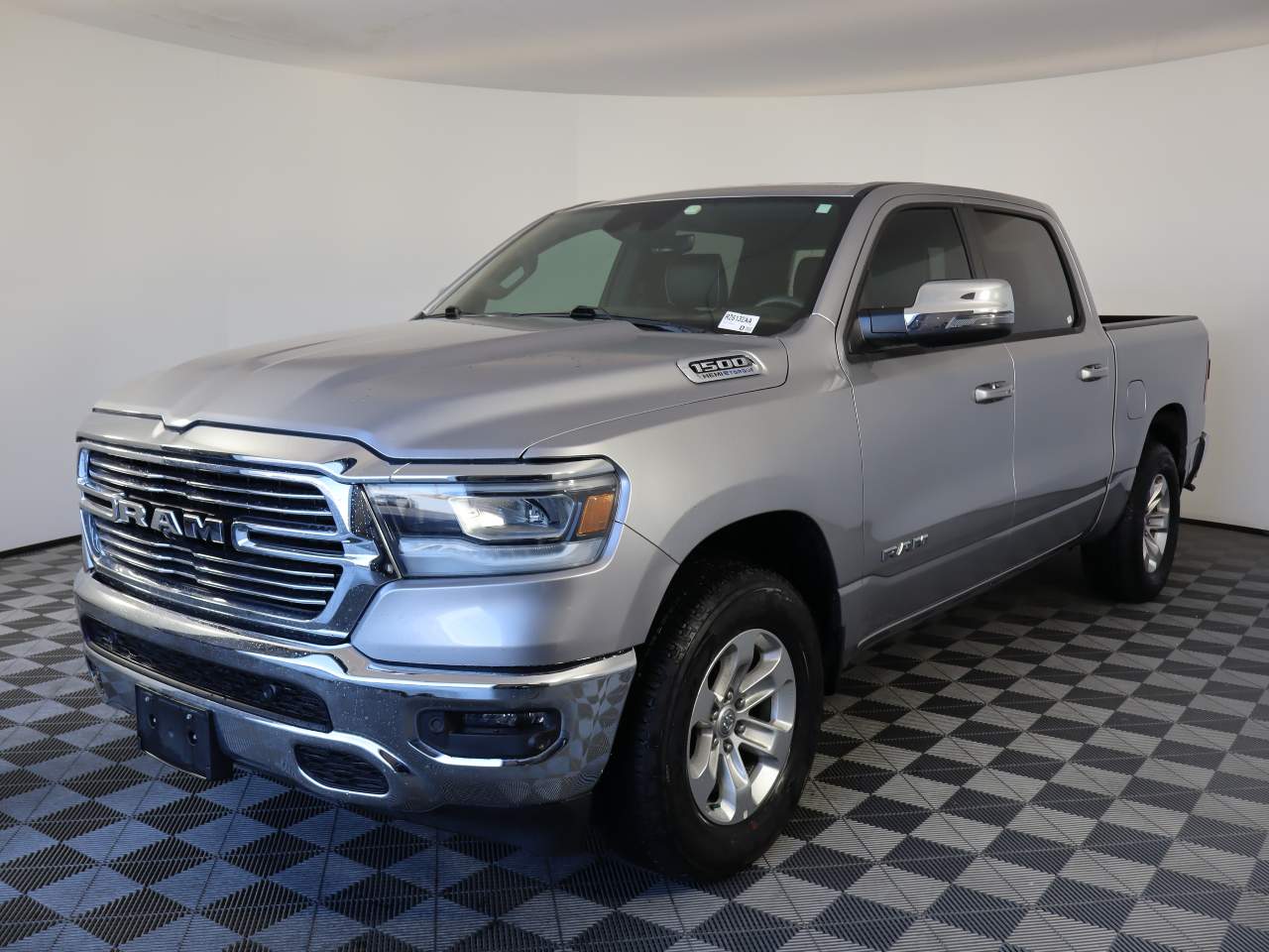 2024 Ram 1500 Laramie Crew Cab