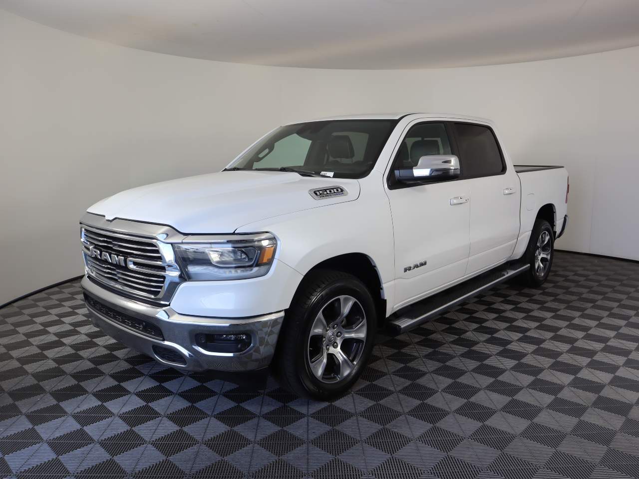 2023 Ram 1500 Laramie Crew Cab