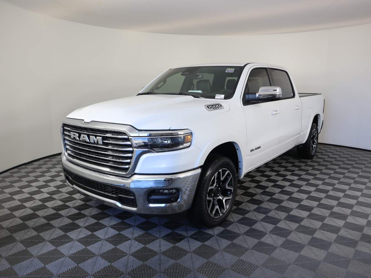 2025 Ram 1500 Crew Cab Laramie