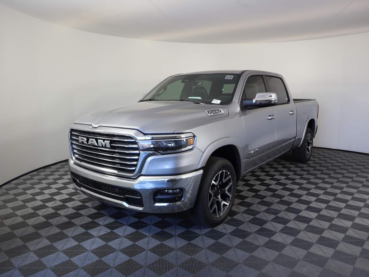 2025 Ram 1500 Crew Cab Laramie