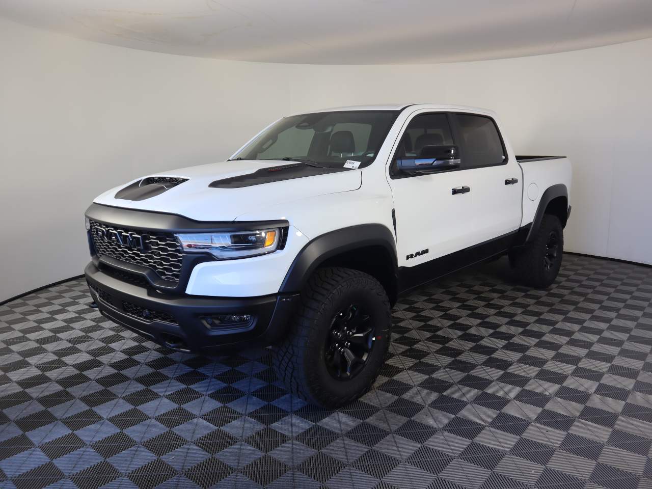 2026 Ram 1500 Crew Cab RHO