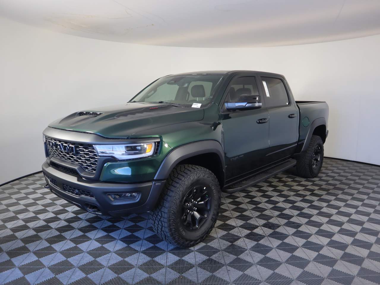 2026 Ram 1500 Crew Cab RHO