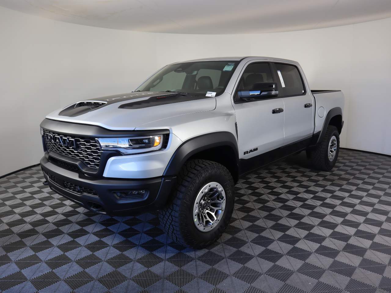 2026 Ram 1500 Crew Cab RHO