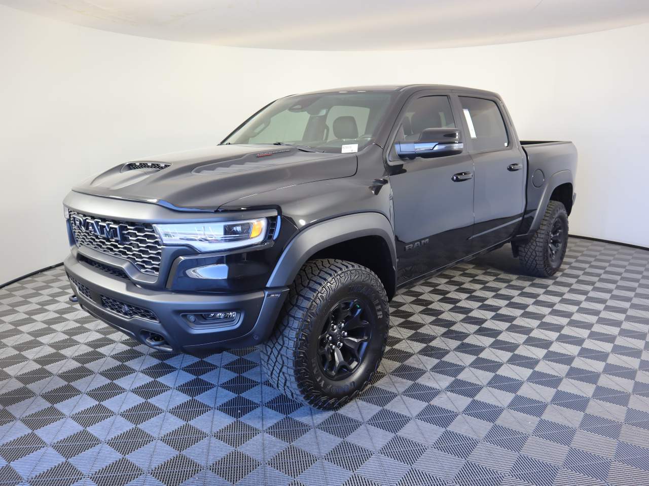 2026 Ram 1500 Crew Cab RHO