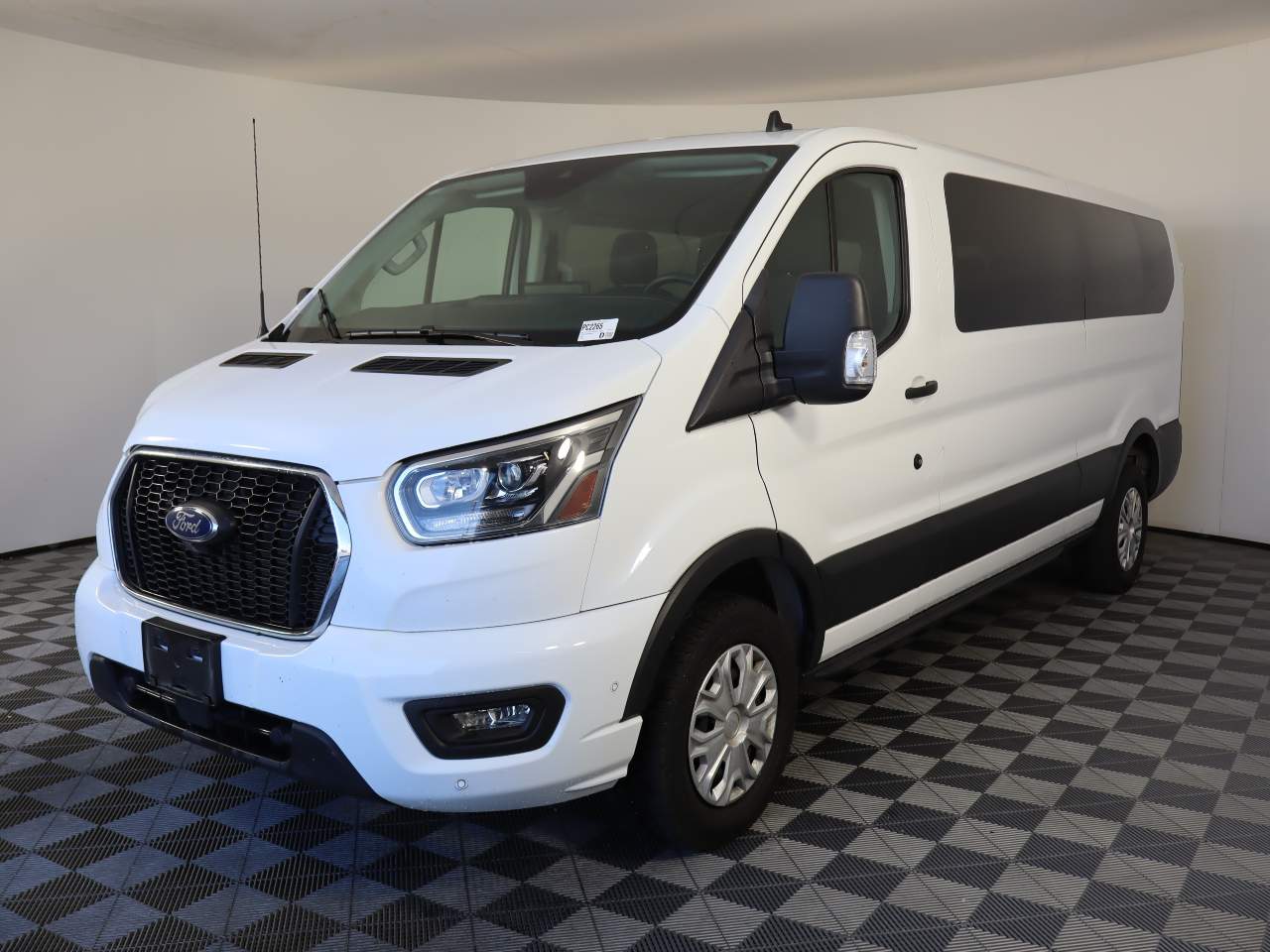 2023 Ford Transit 350 XLT 15 Passenger