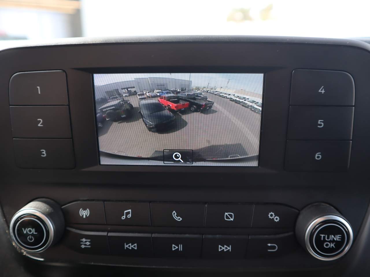 2023 Ford Transit 350 HD Box Truck