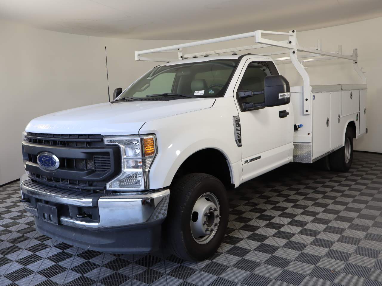2022 Ford F-350 Super Duty XL