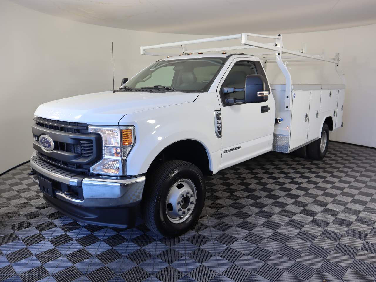 2022 Ford F-350 Super Duty XL