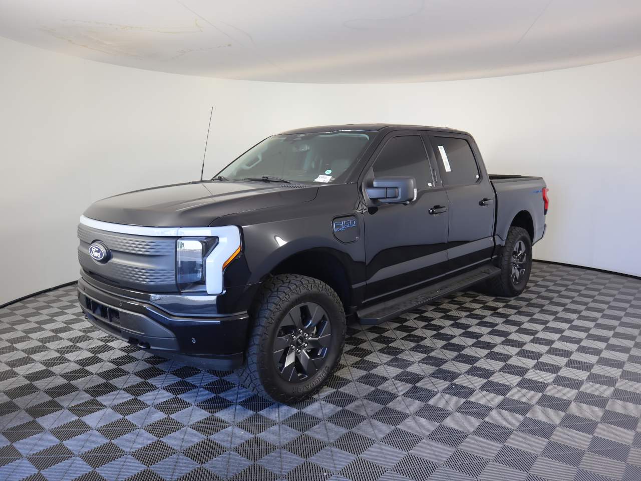 2024 Ford F-150 Lightning Flash Crew Cab