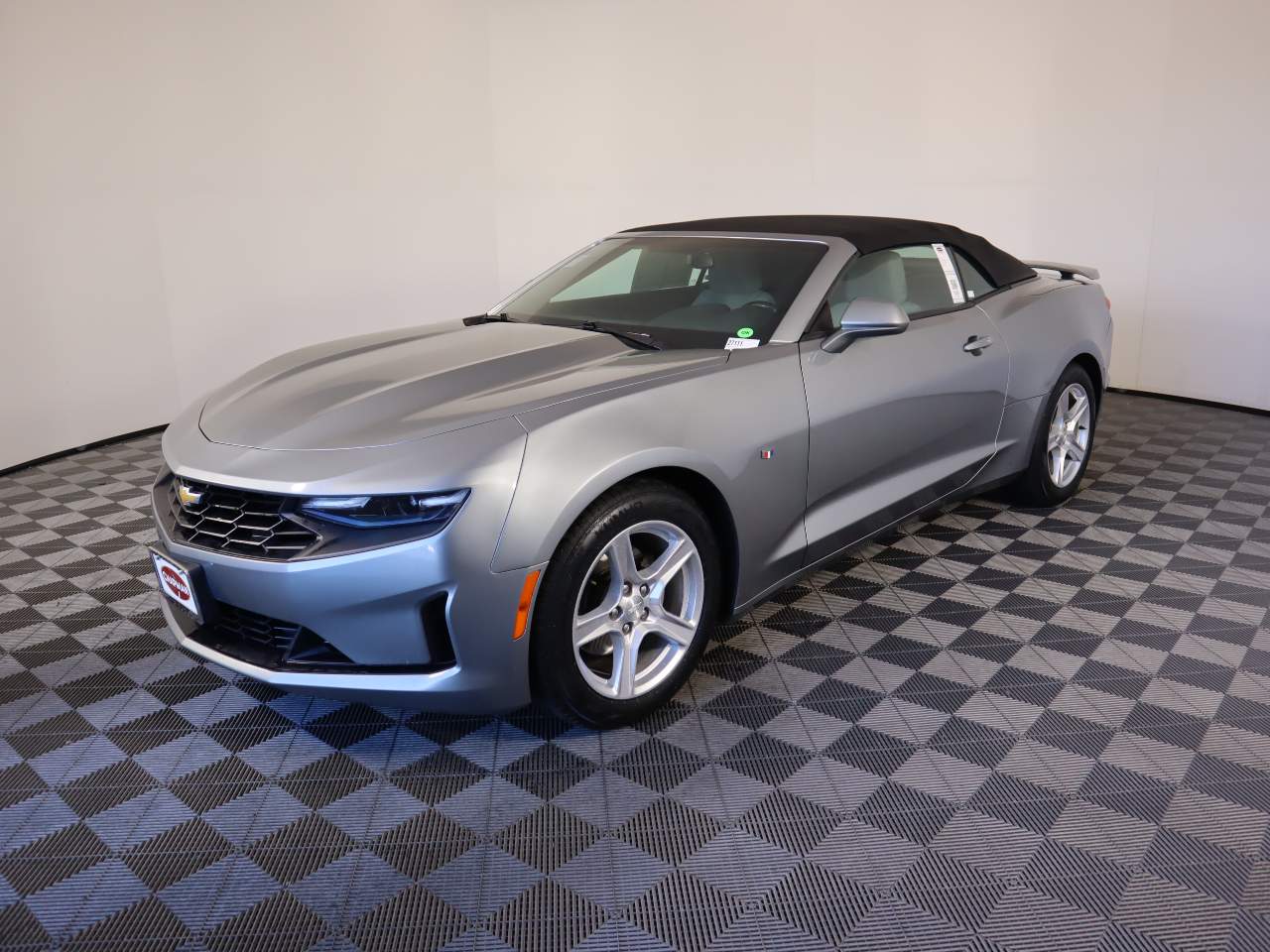 2023 Chevrolet Camaro 1LT's photo