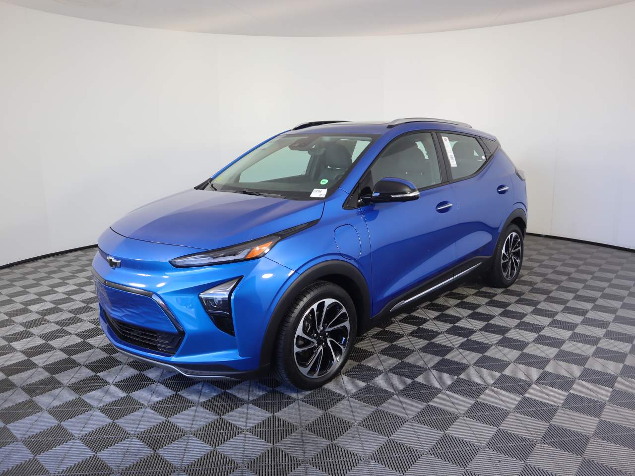 2022 Chevrolet Bolt EUV Premier's photo