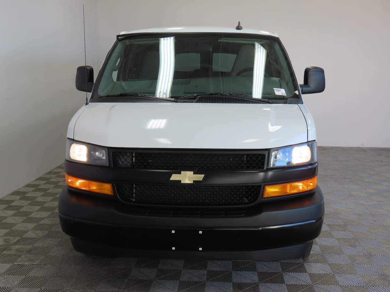 2023 Chevrolet Express LS 3500