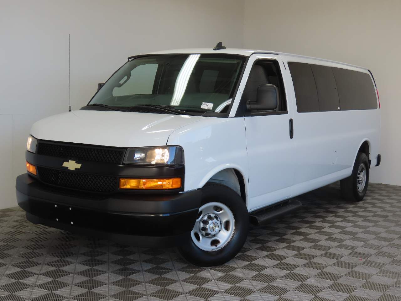 2023 Chevrolet Express LS 3500