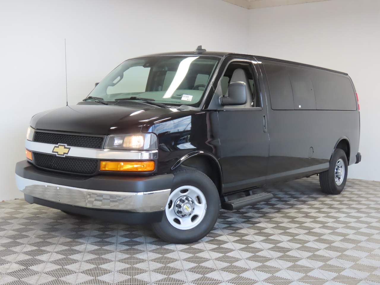 2024 Chevrolet Express LT 3500