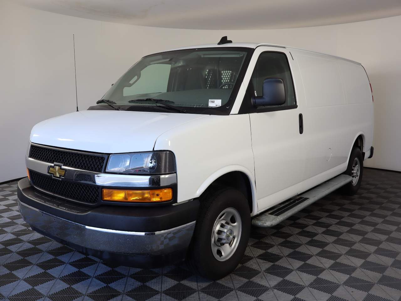 2024 Chevrolet Express 2500 Work Van HD's photo