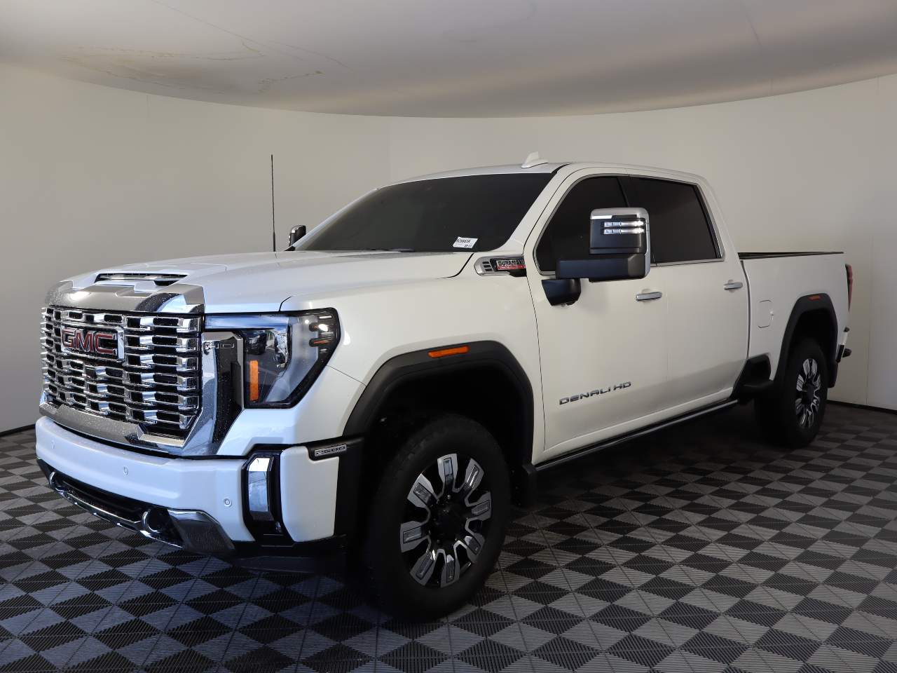 2025 GMC Sierra 2500HD Denali Crew Cab