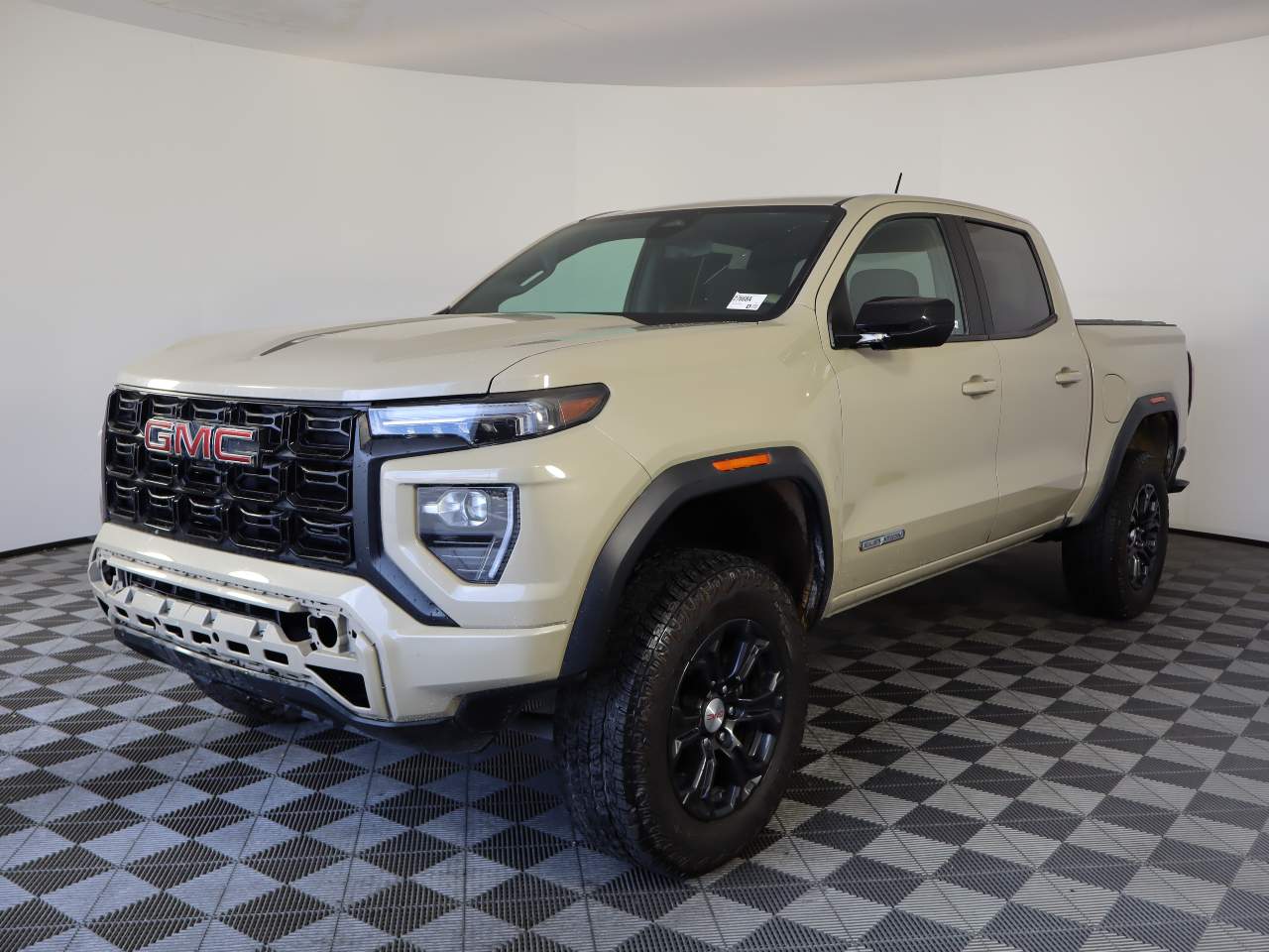 2024 GMC Canyon 2WD Elevation Crew Cab Short Box's photo