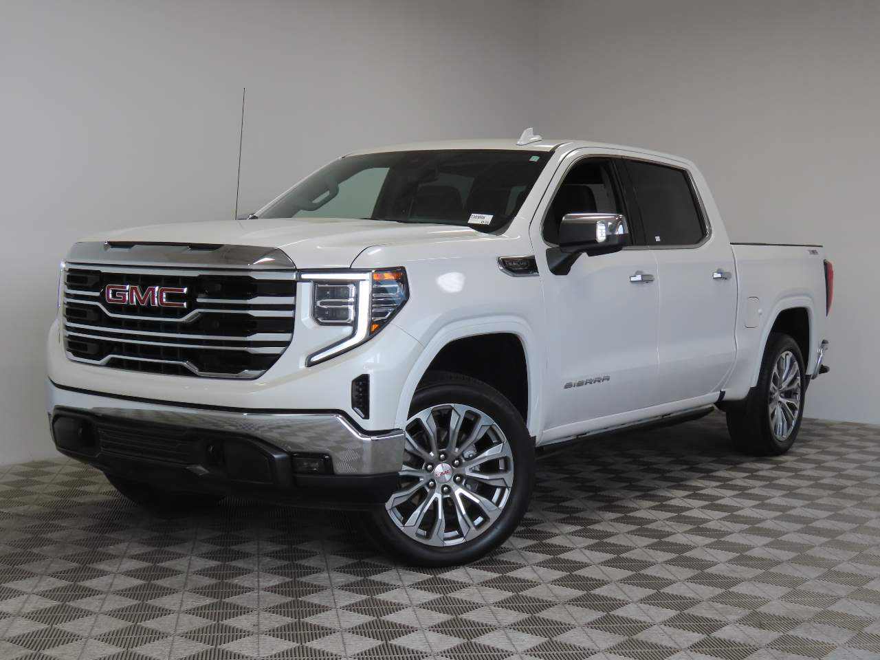 2023 GMC Sierra 1500 SLT Crew Cab