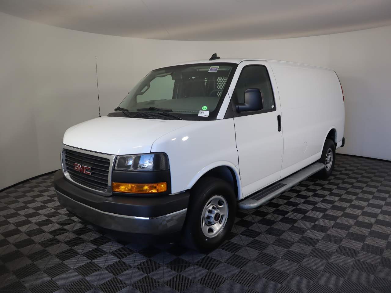 2022 GMC Savana 2500