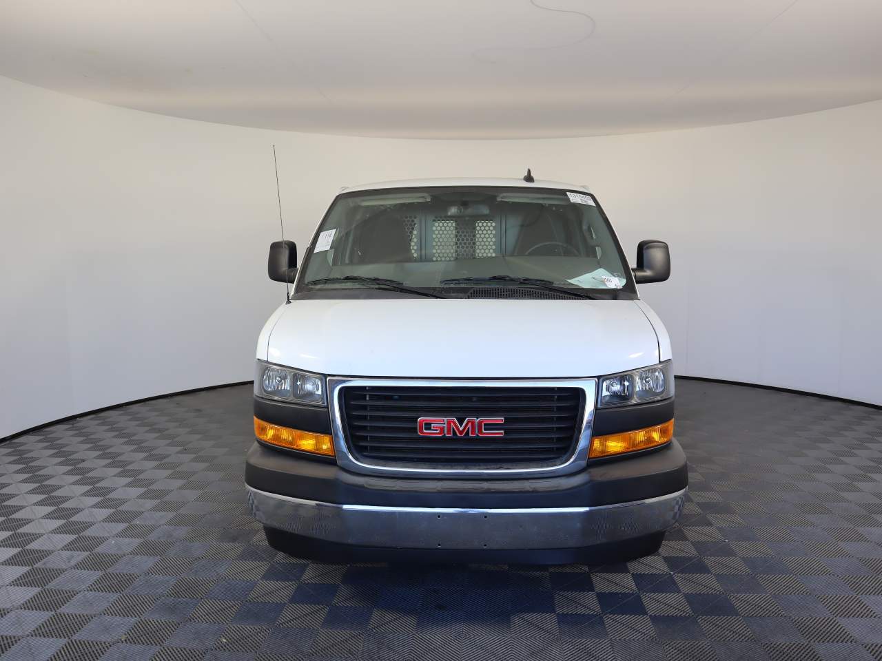 2022 GMC Savana 2500