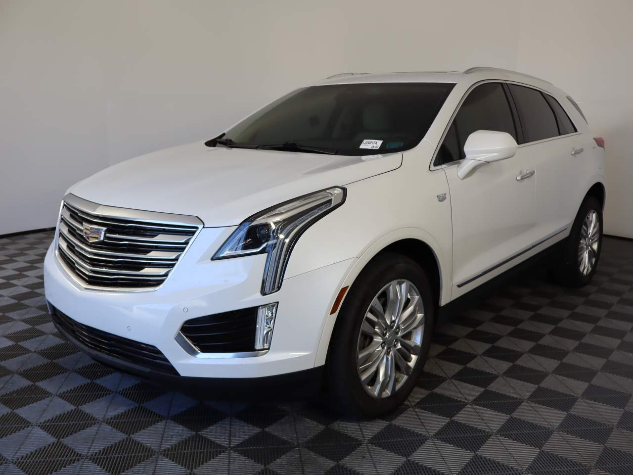 2019 Cadillac XT5 FWD Premium Luxury's photo