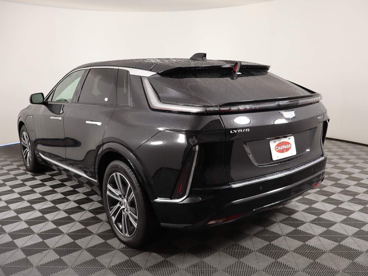 2024 Cadillac LYRIQ Luxury 1