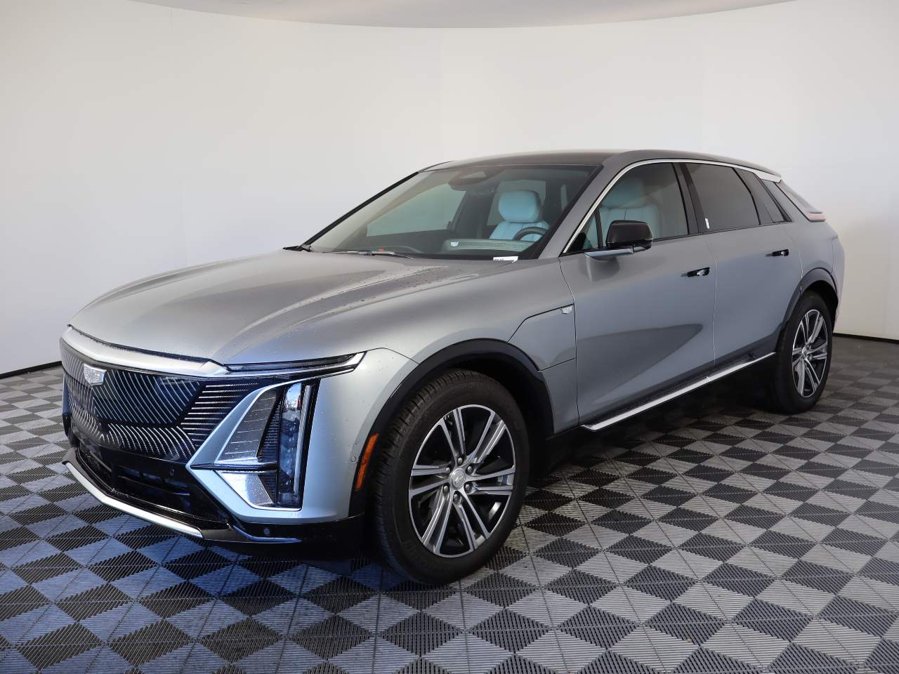 2024 Cadillac Lyriq