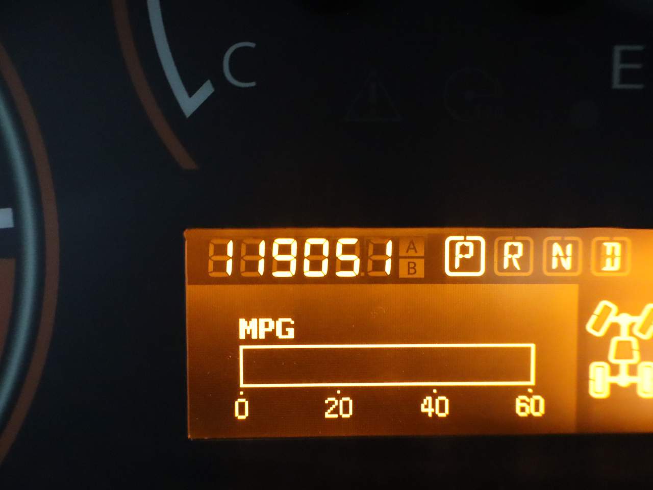 2014 Nissan Titan SV Crew Cab