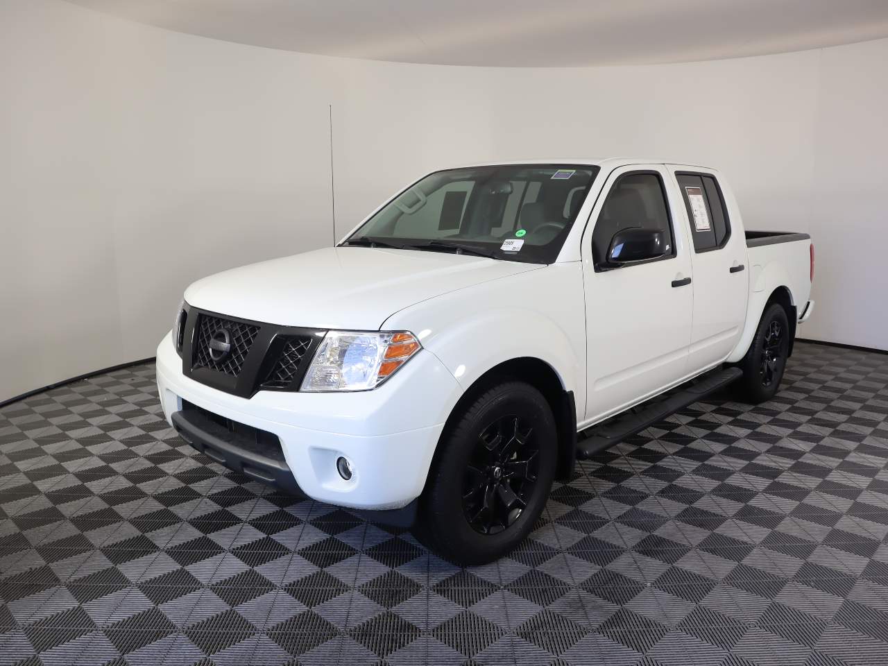 2021 Nissan Frontier SV Crew Cab