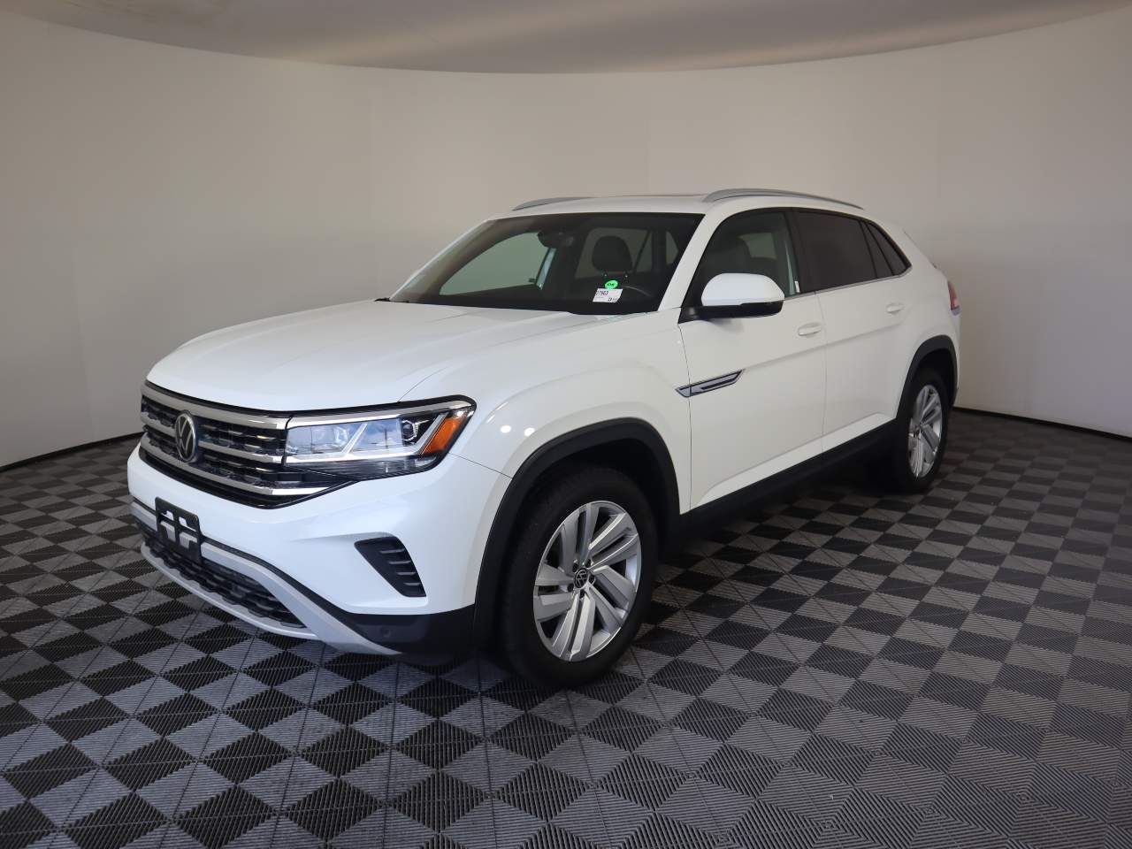2020 Volkswagen Atlas Cross Sport's photo