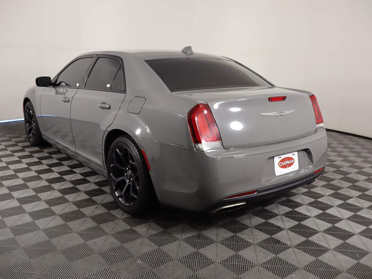2019 Chrysler 300 Touring
