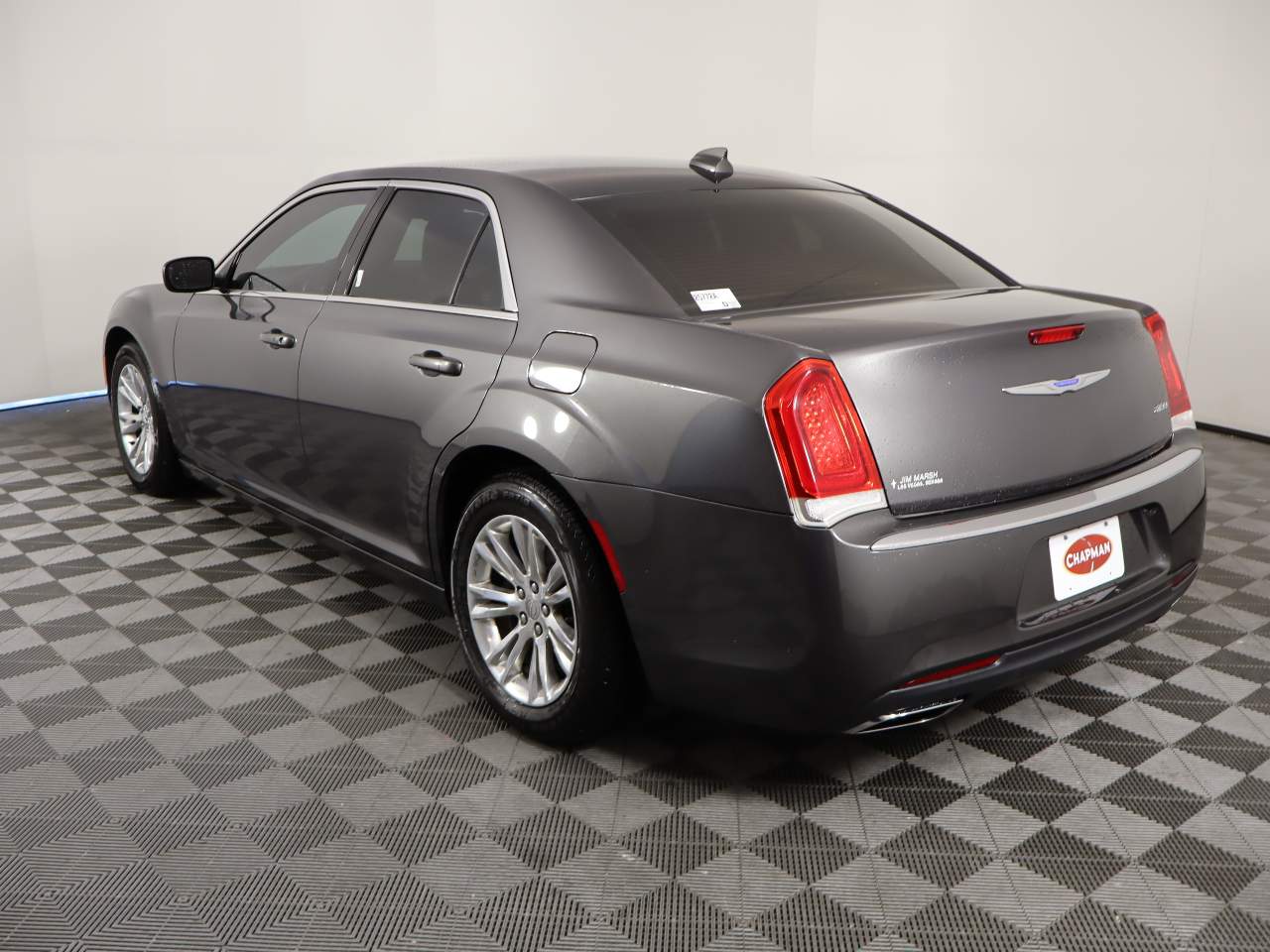 2018 Chrysler 300 Touring