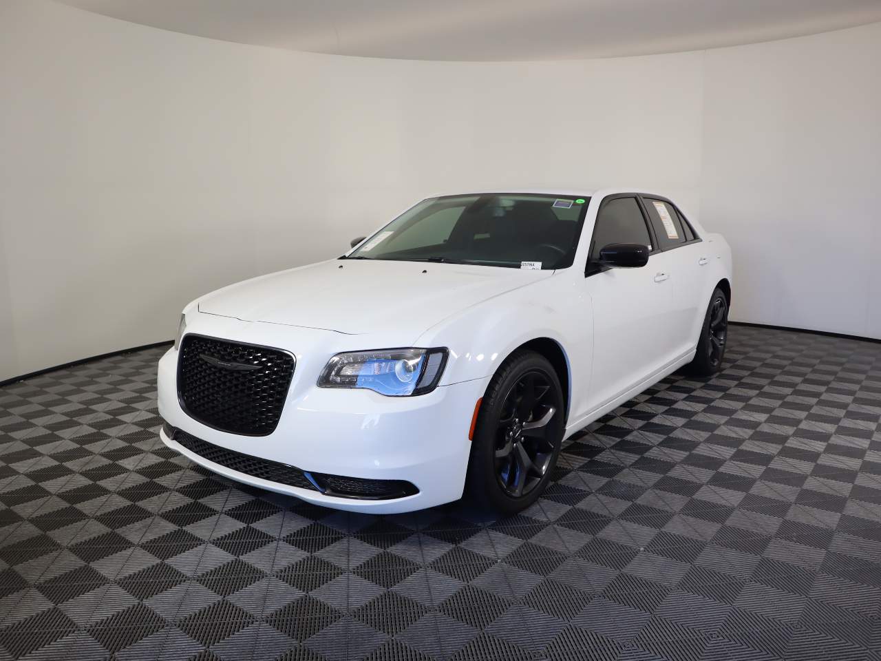 2021 Chrysler 300 Touring