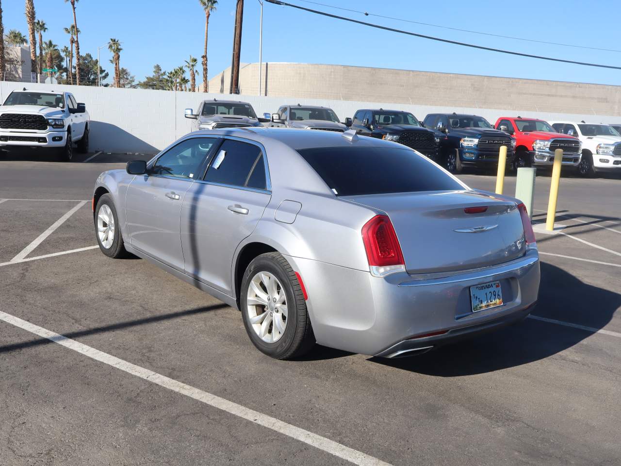 2016 Chrysler 300 Limited